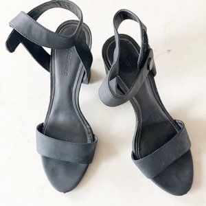 Kendall & Kylie black velcro ankle strap heels